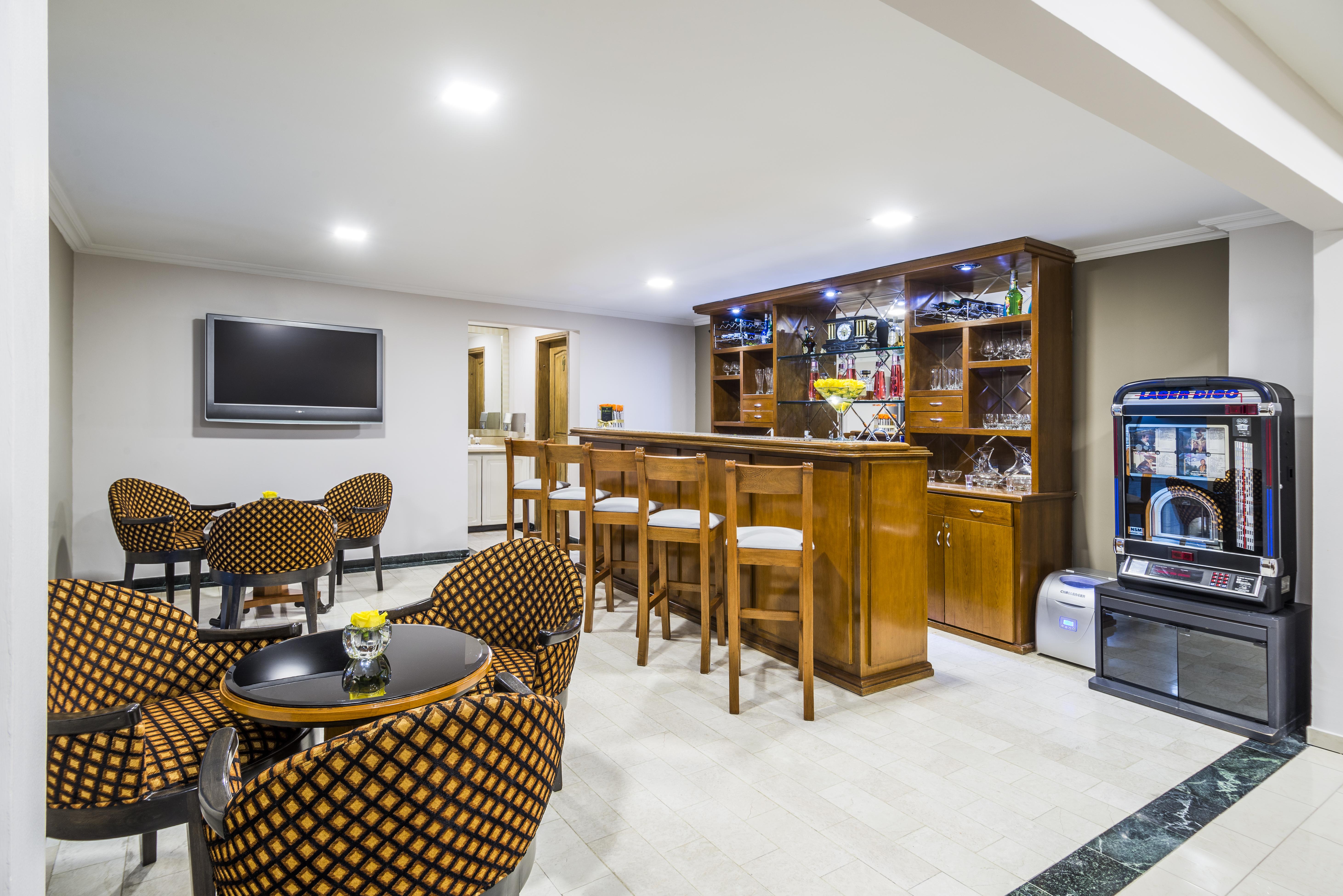 Hotel Egina Bogota Bagian luar foto
