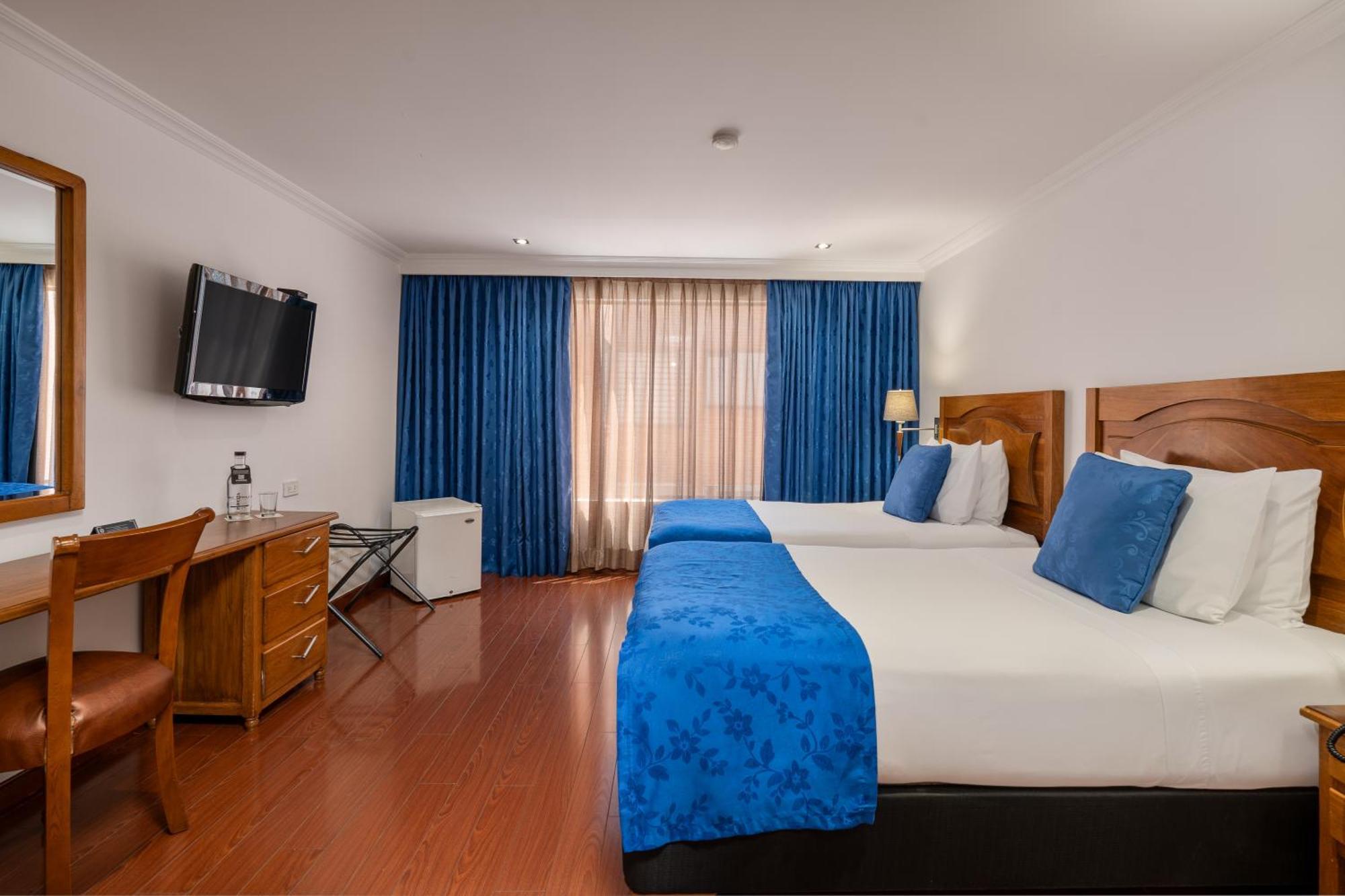 Hotel Egina Bogota Bagian luar foto