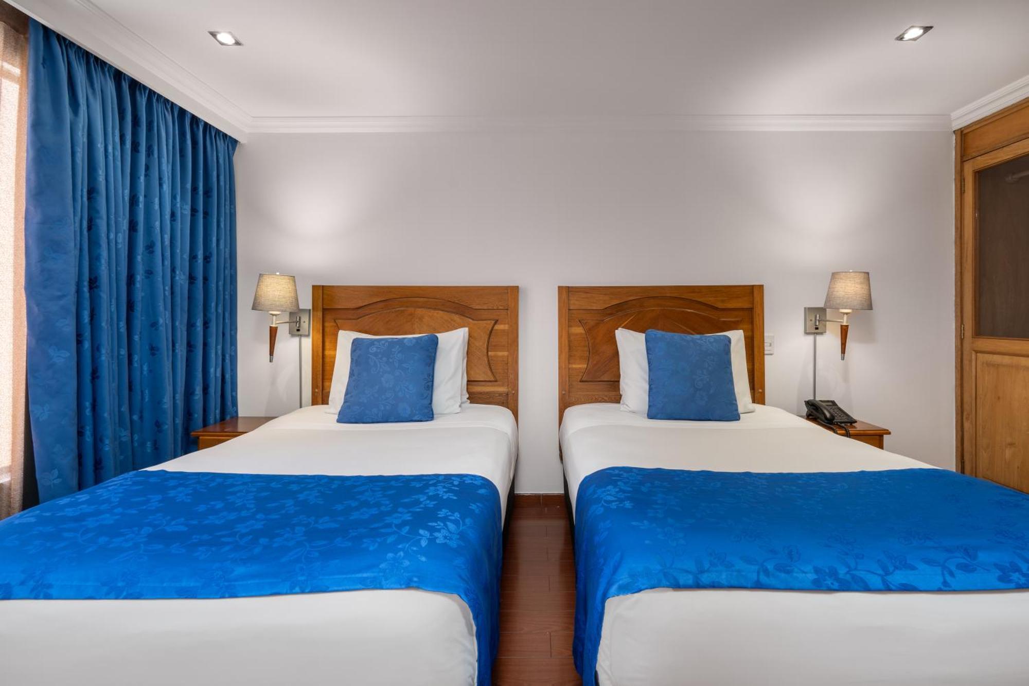 Hotel Egina Bogota Bagian luar foto