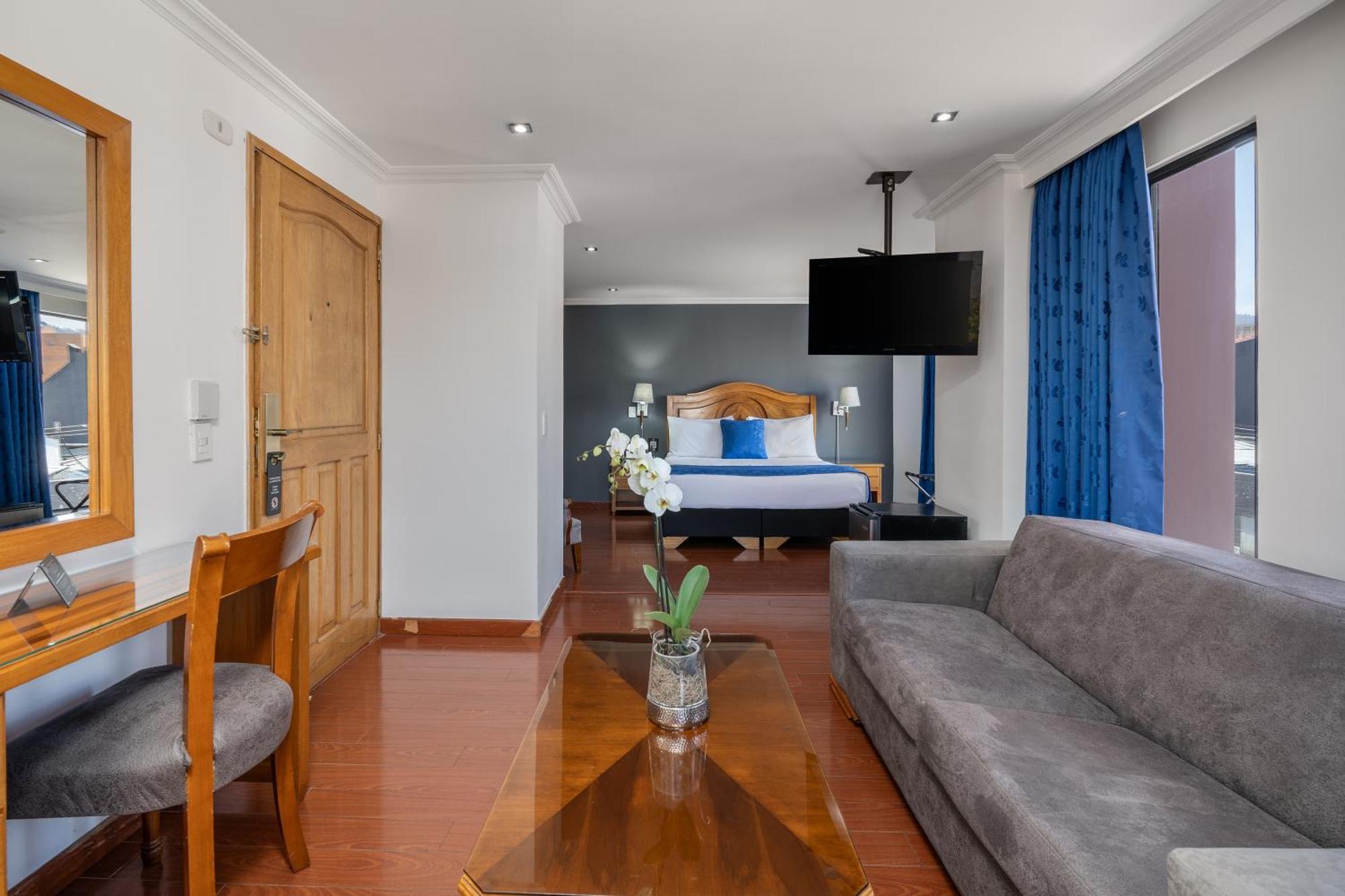 Hotel Egina Bogota Bagian luar foto